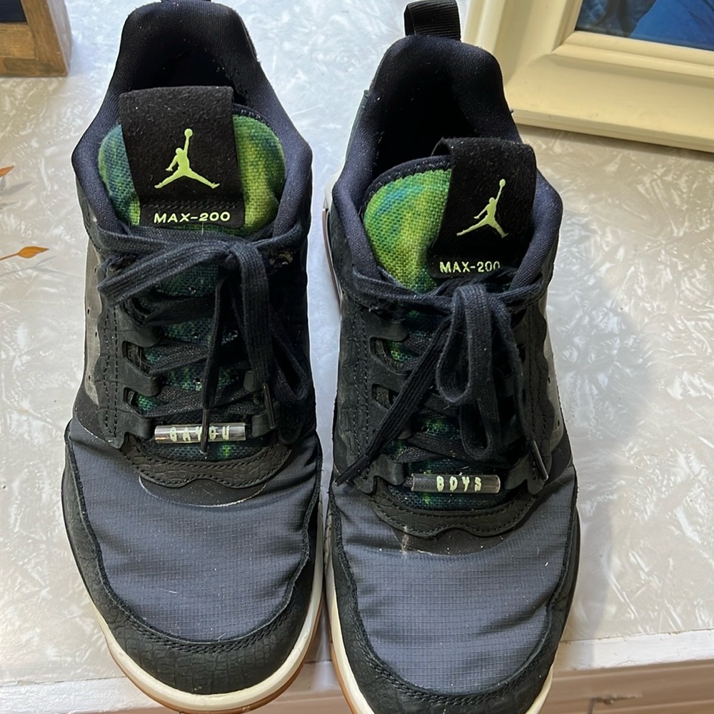 JORDAN MAX 200 “BAYOU BOYS”